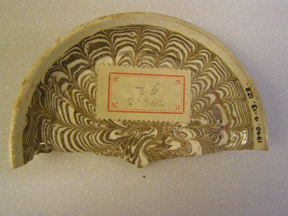 图片[8]-modified potsherd BM-1940-0413.126-128-China Archive